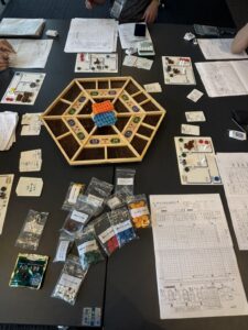 経営マネジメントゲームの社内研修風景