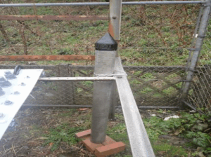 コンクリート柱（キャップ有り） 鉄道総研暴露試験場にて